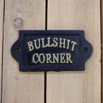Bild på Bullshit Corner-skylt 